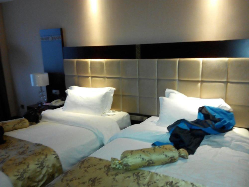 Guilin Golden Crown International Hotel Extérieur photo